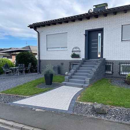 Ferienwohnung Steinstrass Naehe Nuerburgring ケルベルク エクステリア 写真
