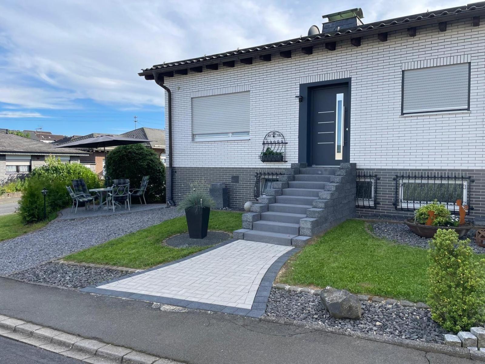 Ferienwohnung Steinstrass Naehe Nuerburgring ケルベルク エクステリア 写真